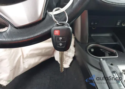 2018 Toyota Rav4 Xle из США, поврежденный, VIN JTMWFREV3JD123190